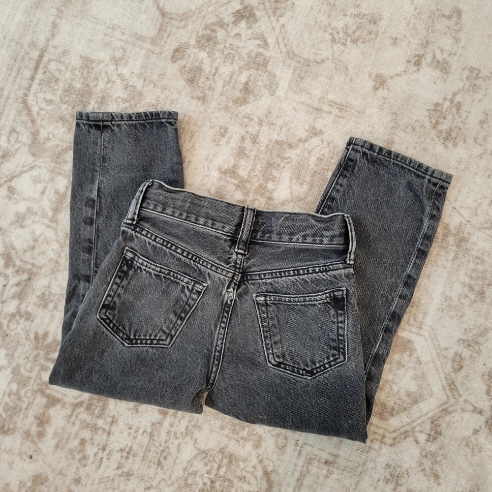 Gap Kids Black Faded Straight Leg Jeans Unisex Size 5 Adjustable Waist - Picture 4 of 4